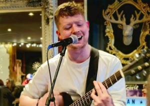 Photo of the artist DANNY MANIC