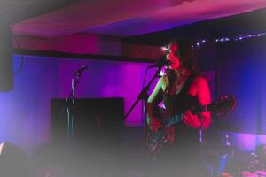 Photo of the artist Elline Wood