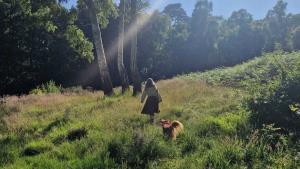 Photo of the artist Evanora Rose