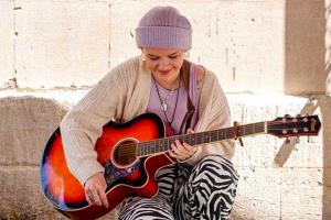 Photo of the artist Shan Tilley